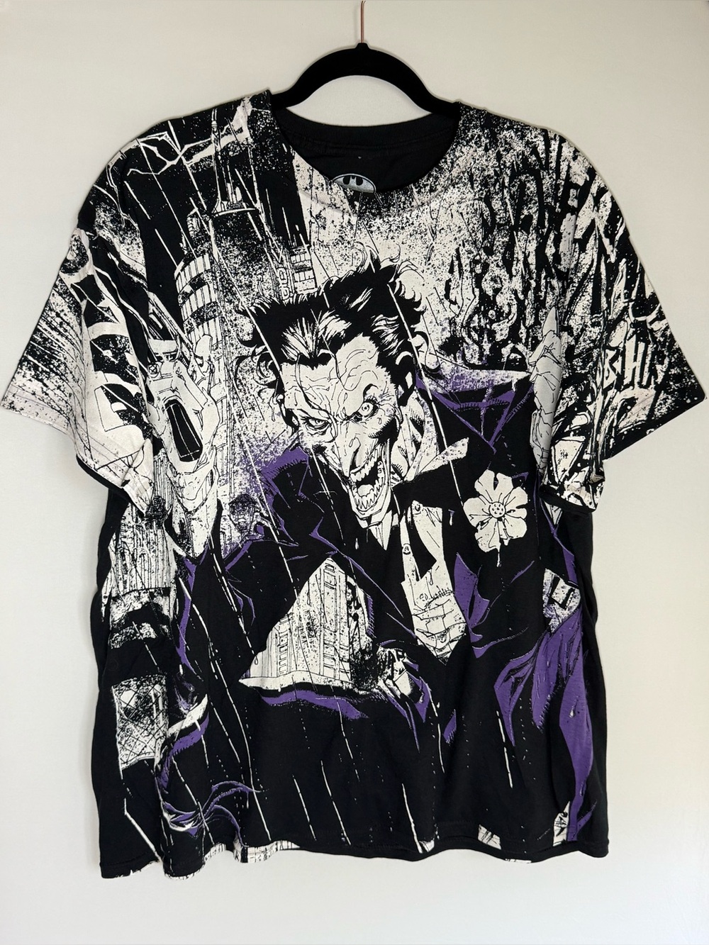 Batman Joker tee shirt • Men’s XL